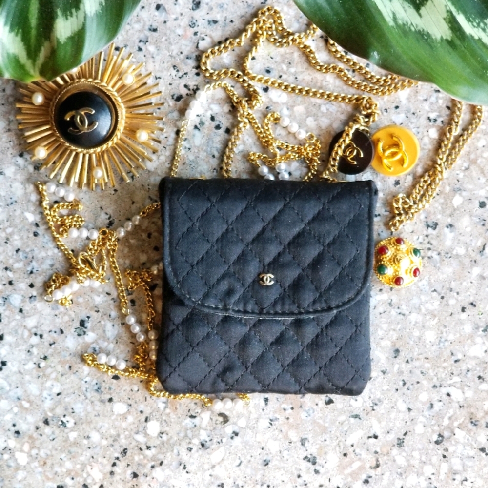 Chanel coin purse necklace